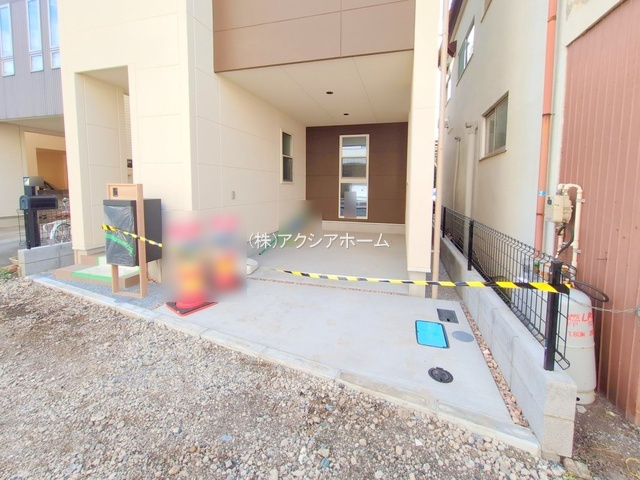 所沢市西所沢2丁目・全1棟　新築一戸建　～西所沢駅徒歩6分～の駐車場