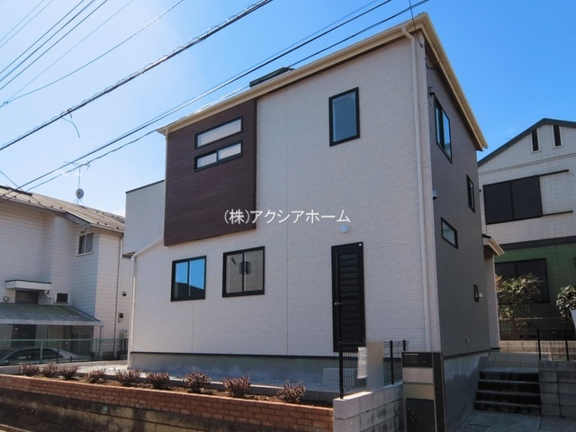 所沢市下富・全1棟　新築一戸建　～LDK17帖～の外観
