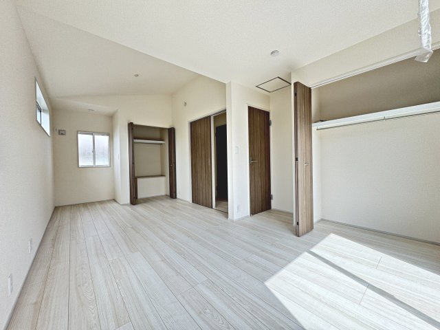 所沢市下富・全1棟　新築一戸建　～LDK17帖～の寝室|2F洋室10.25帖