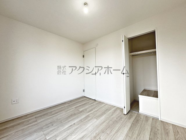 所沢市北所沢町・全2棟　新築一戸建　2号棟　～LDK18帖～の洋室|2F洋室5.25帖