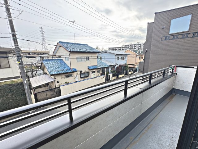 所沢市北所沢町・全2棟　新築一戸建　1号棟　～LDK20帖～のバルコニー