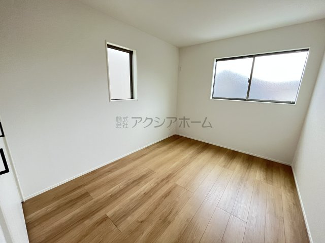 所沢市けやき台1丁目・全2棟　新築一戸建　1号棟の洋室|2階洋室6帖(西側)