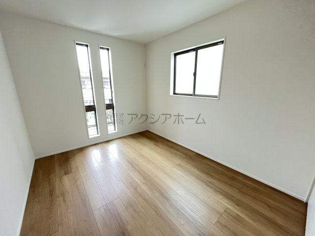 所沢市けやき台1丁目・全2棟　新築一戸建　1号棟の子供部屋|2階洋室6帖(東側)