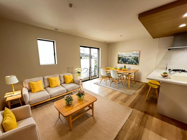 所沢市けやき台1丁目・全2棟　新築一戸建　1号棟の居間・リビング|LDK16帖（家具はCG画像での表示になります）