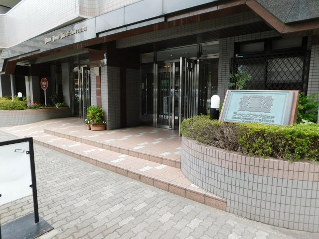 ライオンズプラザ西所沢のエントランス