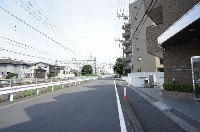 ロイヤルステージ新所沢の周辺