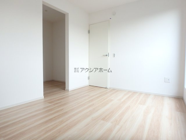 所沢市青葉台・全2棟　新築一戸建　1号棟　～LDK17.1帖～の前面道路含む現地写真|2025年12月15日撮影