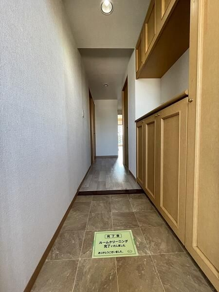 ビューネ沼津高島町の玄関