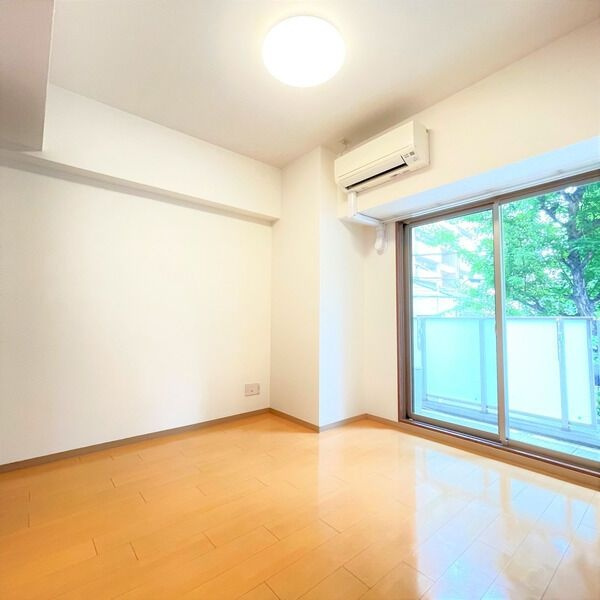 Z・R名駅の内装