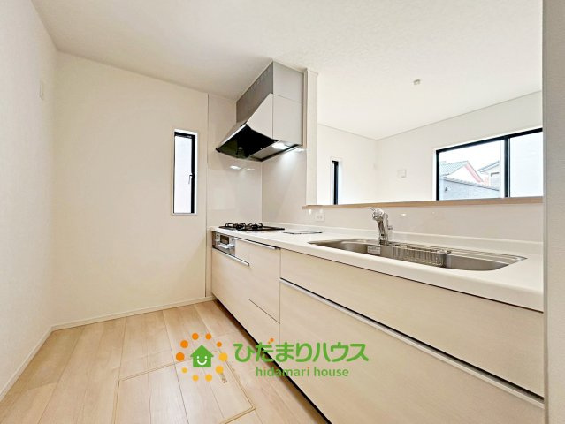 古河市小堤第3　新築一戸建て　02　クレイドルガーデンのキッチン