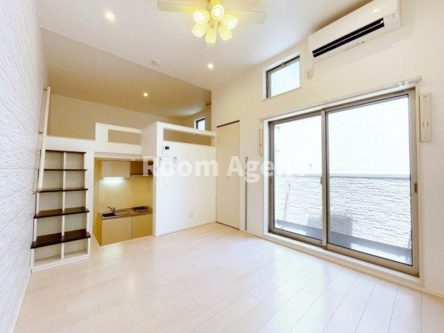 アイワイコート名城公園の居間・リビング|※類似写真です