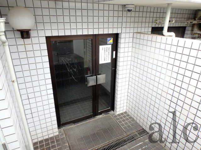 TOP高円寺(トップ高円寺)のエントランス|清潔なエントランスです