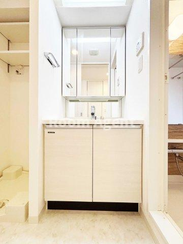 アデグランツ大須の洗面所