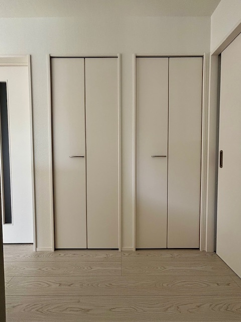 大刀洗町大字山隈  4期  1号棟の収納|リビングの収納も便利ですね♪