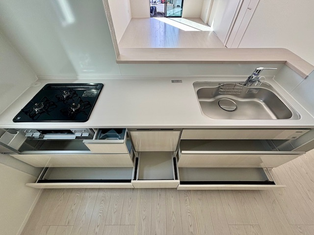 大刀洗町大字山隈  4期  1号棟のキッチン|収納たっぷりシステムキッチン