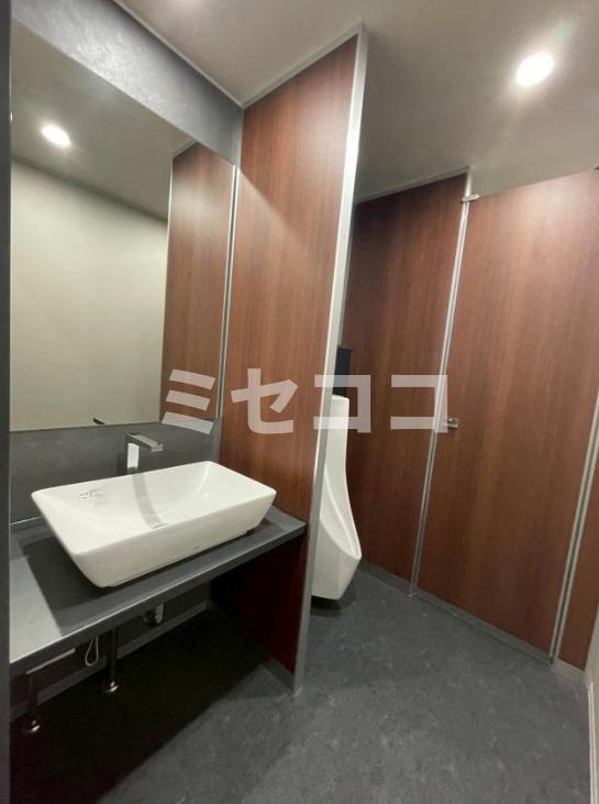 リアライズ梅田東ビルのトイレ