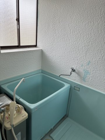 新潟市西区上新栄町４丁目のアパートの浴室