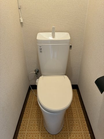 新潟市西区上新栄町４丁目のアパートのトイレ