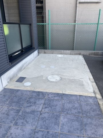 グランデ石屋川３の駐車場