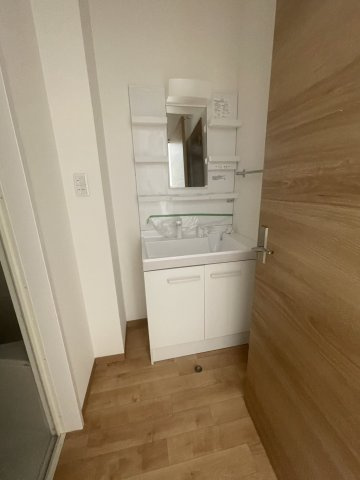 グランデ石屋川３の玄関