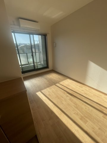 グランデ石屋川３の居間・リビング