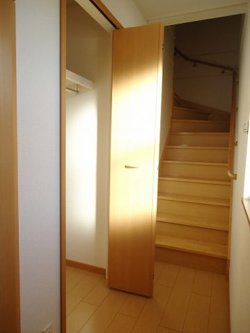 サンリット　タウンＤ  刈谷市近郊の賃貸はクラスホームの収納|こまごまとしたものを収納できそうですね