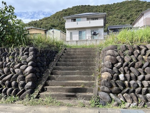土地　諏訪山1丁目の外観|51の階段