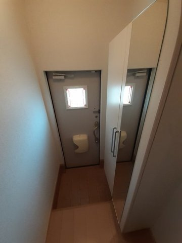 ラ・カーサ  刈谷市近郊の賃貸はクラスホームの玄関|きれいな玄関です