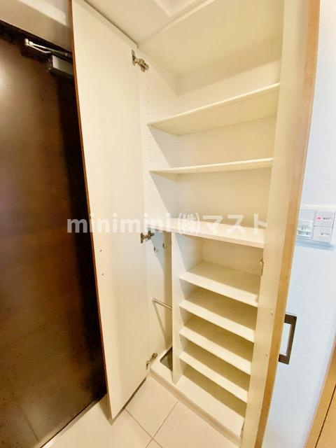 リーガル京町堀Ⅱの収納