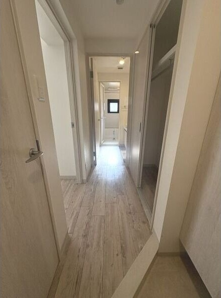 ヴィラエーデル名駅の玄関