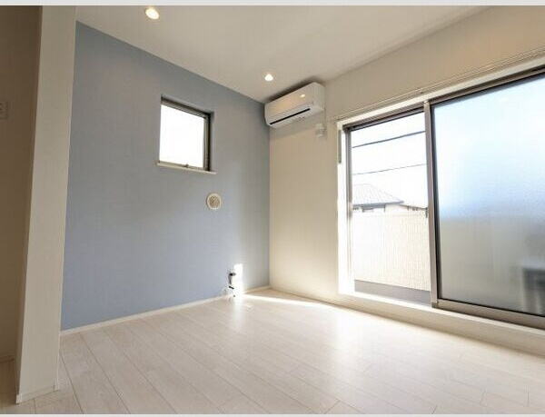 ウイング志賀の居間・リビング