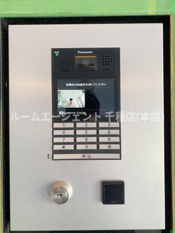 ヴェルデシア名駅南(旧ルネフラッツ名駅南)のエントランス