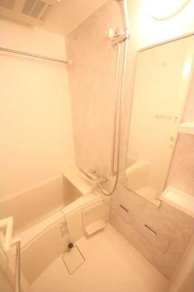 ヴェルデシア名駅南(旧ルネフラッツ名駅南)の浴室