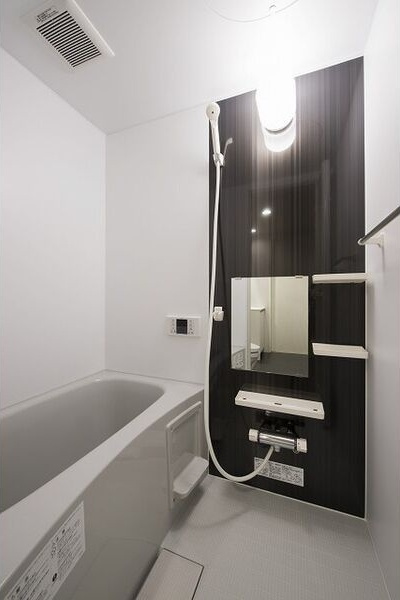 エアスト東中島(エアストヒガシナカジマ)の浴室