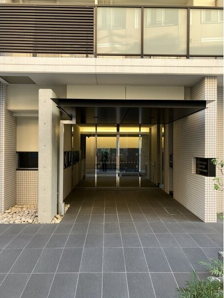 エステムコート名古屋ステーションクロスのエントランス