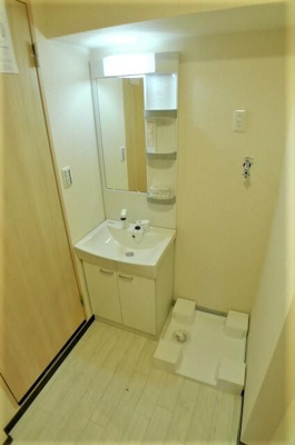 【洗面所】 | 永井マンション | 広い洗面スペース