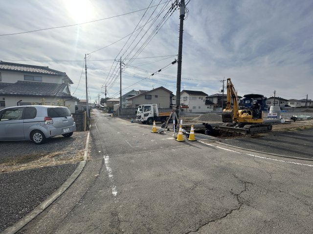 新築　佐波郡玉村町斎田第２期　LIGNAGE　8号棟の前面道路含む現地写真|現地写真　東側接道幅員約5.5ｍ		