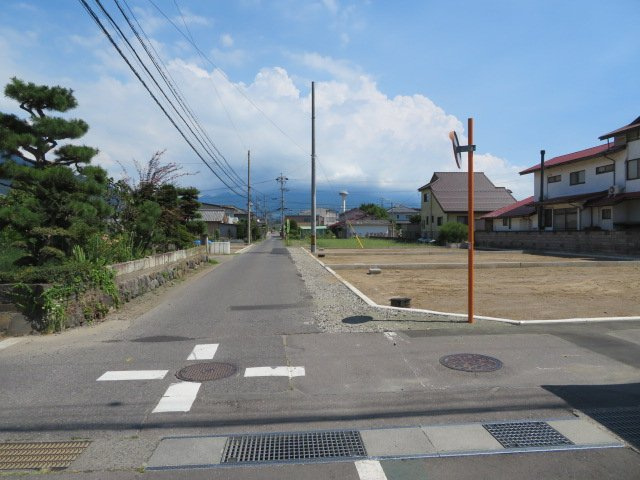 東邦ピュアコート中之条Ⅲ　5号地|南側前面道路・西側より撮影
09/06 09:51