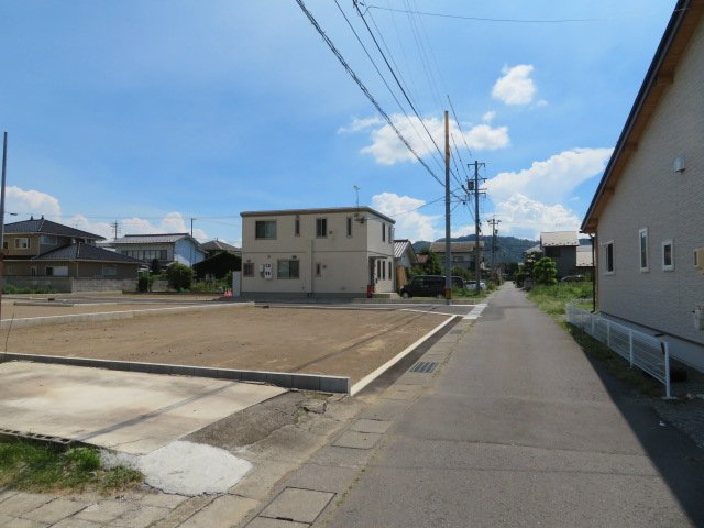 東邦ピュアコート中之条Ⅲ　1号地|西側道路
09/06 09:32