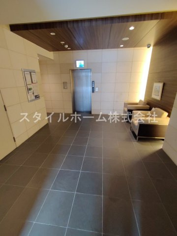 アン・ソレイユのロビー