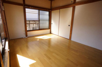 洋室６帖　南向きの明るいお部屋