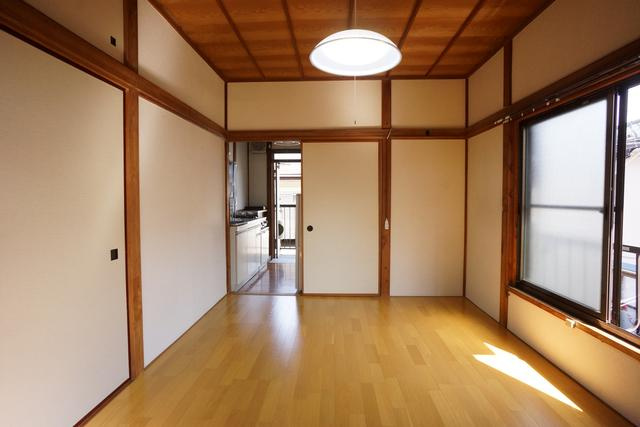 洋室６帖　フローリング貼