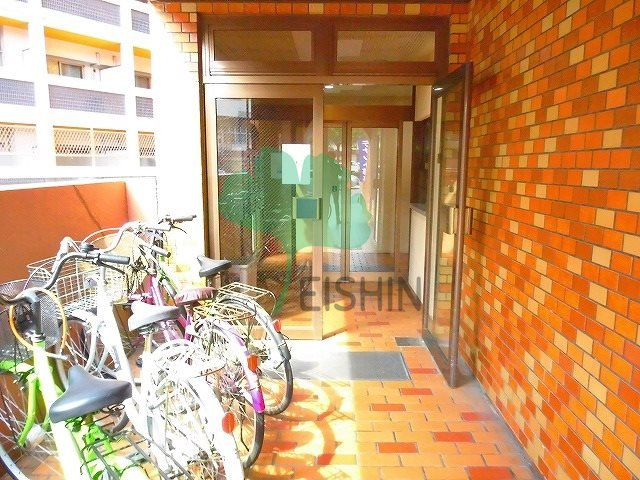 YSビル(ワイエス)の外観