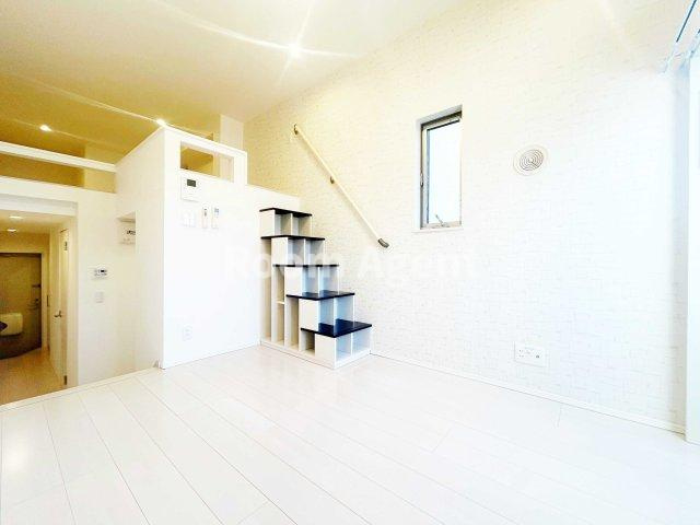 カーサルーチェ黄金の内装