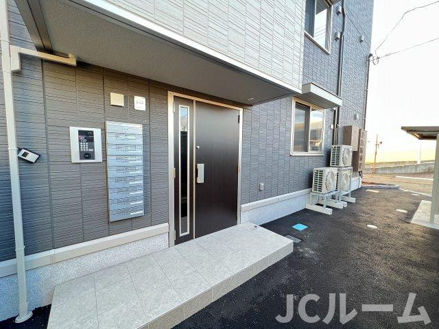 アクシス西本町のエントランス