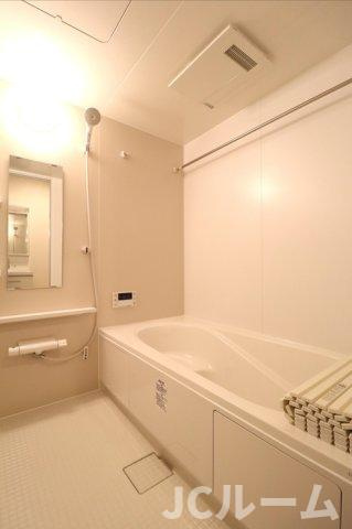 アクシス西本町の浴室