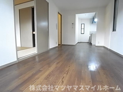 【居間・リビング】 | クイーンズヒルB棟