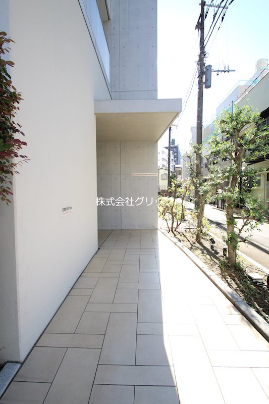 ポルトパルティーレ横浜のエントランス