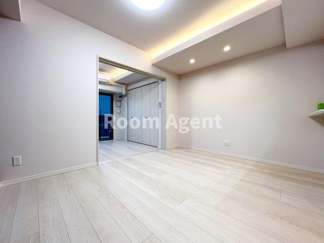 グランルクレ新栄イーストの居間・リビング|類似写真です。