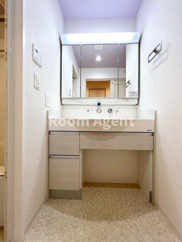 グランルクレ新栄イーストの洗面所